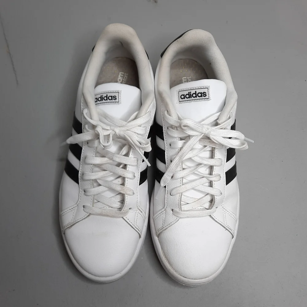 Adidas Cloudfoam Comfort Sneakers